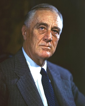 Franklin Delano Roosevelt (1882-1945), fotografiado por Leon Perskie, en agosto de 1944.